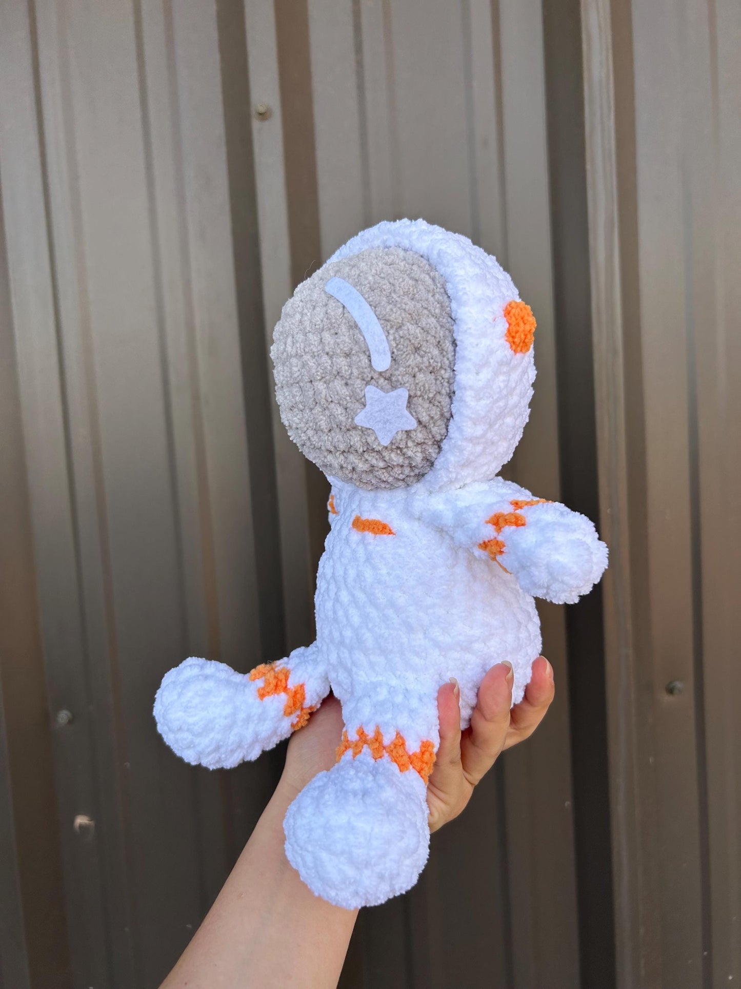 Astronaut Amigurumi Digital Pattern - Low Sew